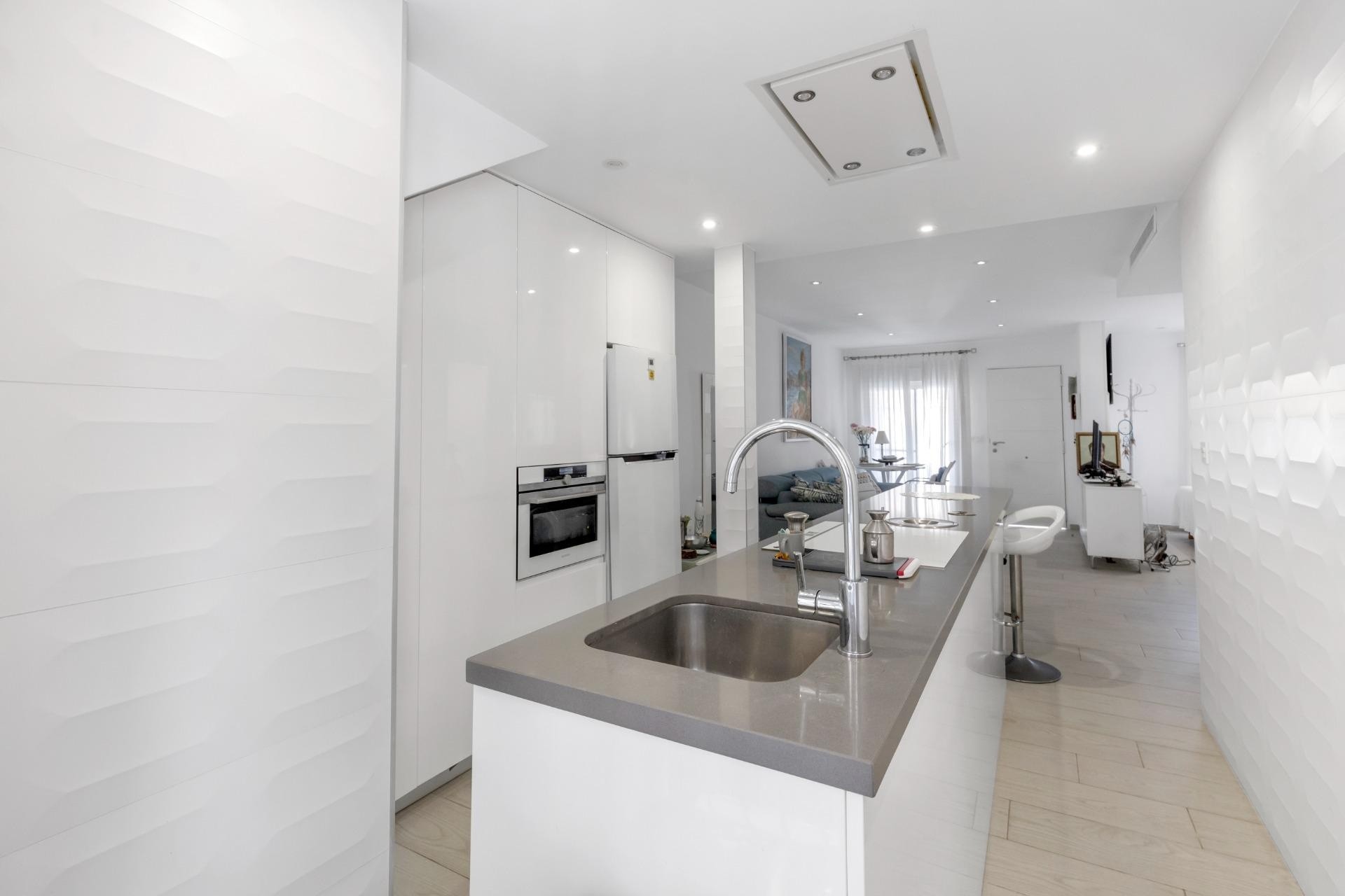 Revente - Appartement -
Guardamar del Segura - Urbanizaciones