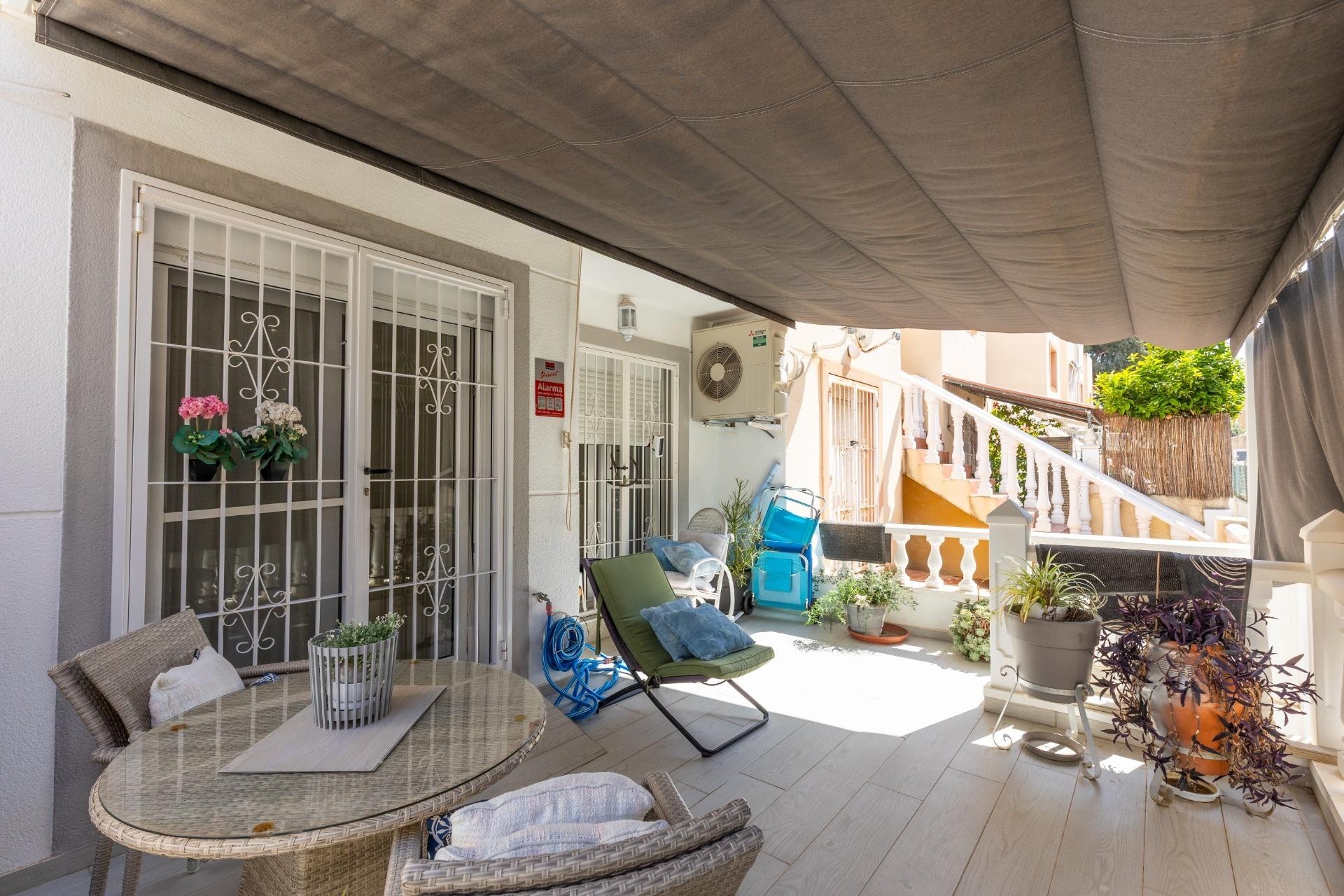 Revente - Appartement -
Guardamar del Segura - Urbanizaciones