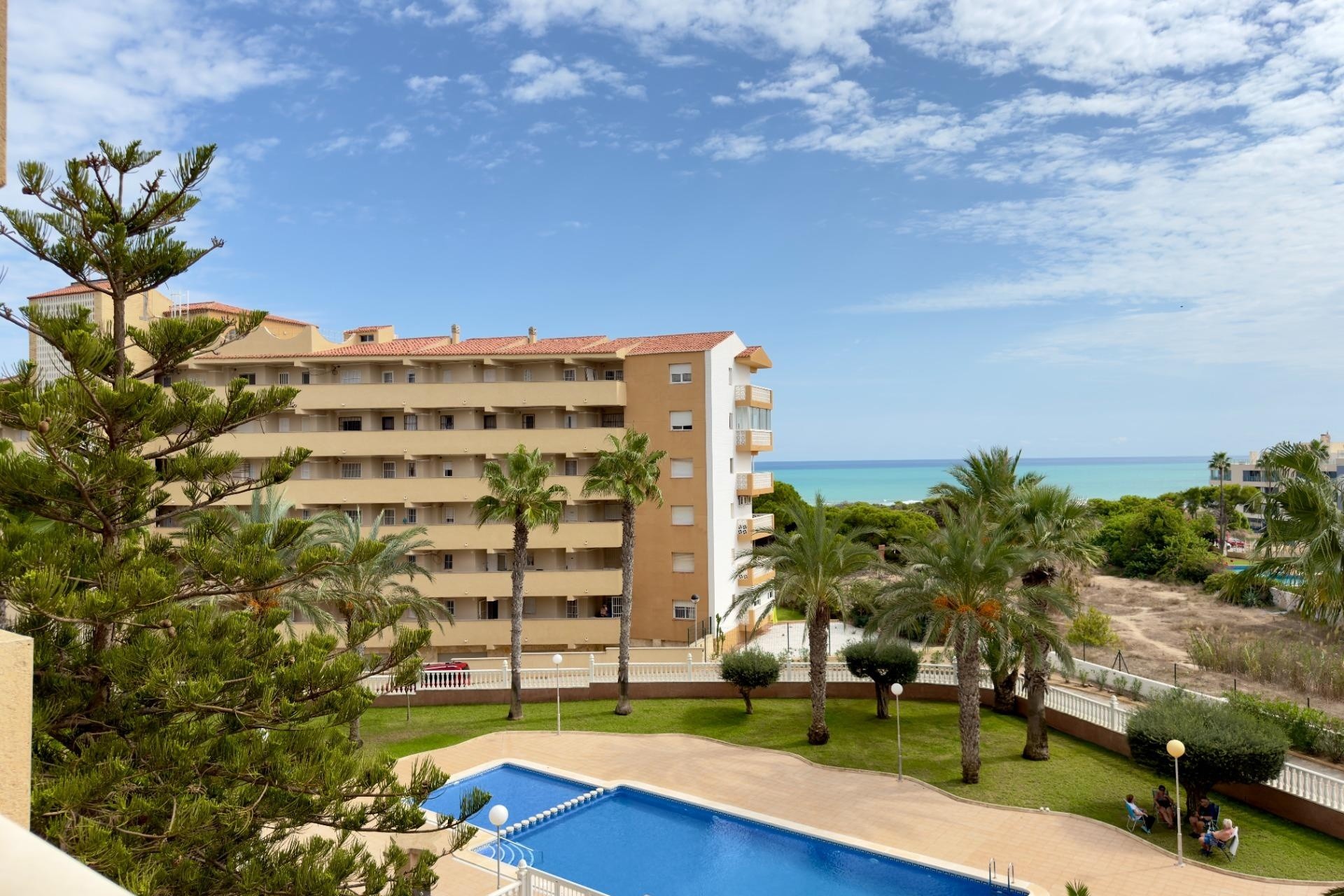 Revente - Appartement -
Guardamar del Segura - Urbanizaciones
