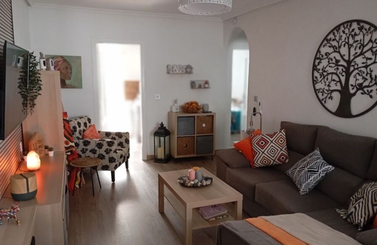 Revente - Appartement -
Jacarilla - Inland