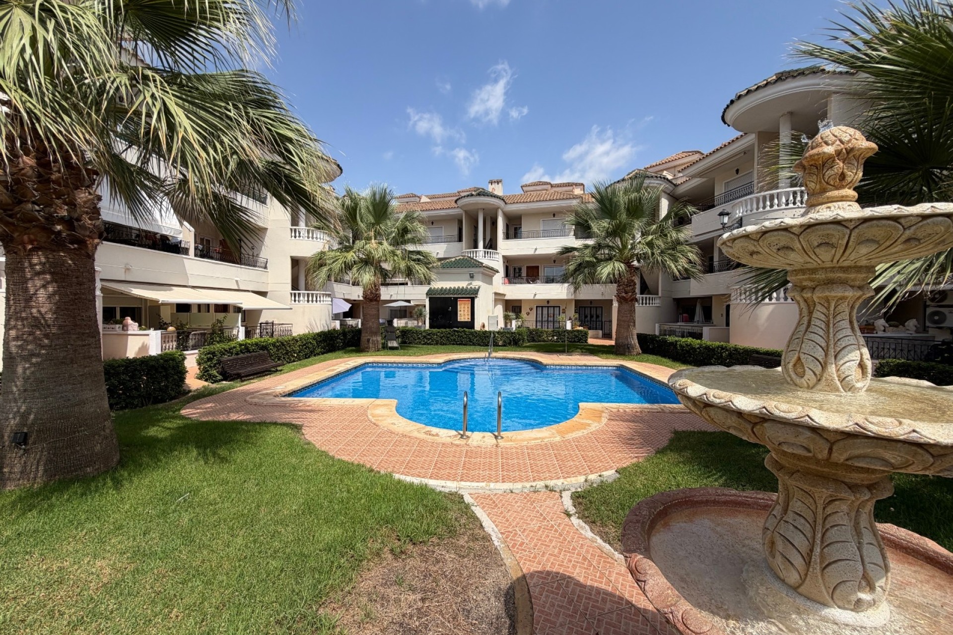 Revente - Appartement -
Jacarilla