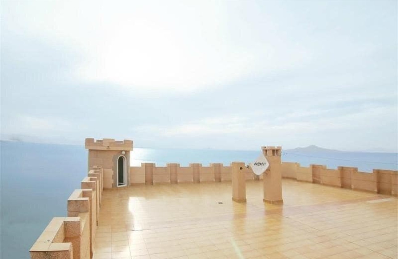 Revente - Appartement -
La Manga del Mar Menor - La Manga