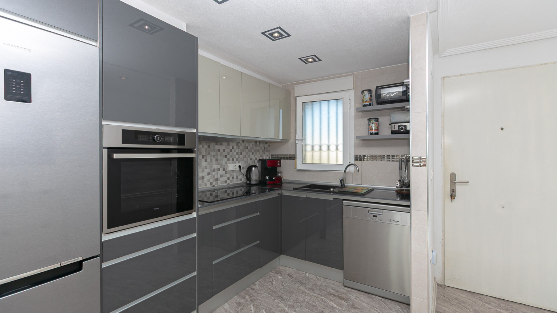 Revente - Appartement -
La Zenia - Beachside