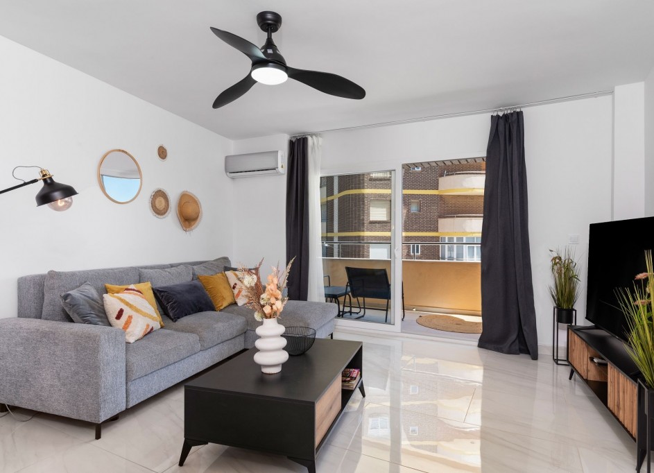 Revente - Appartement -
La Zenia