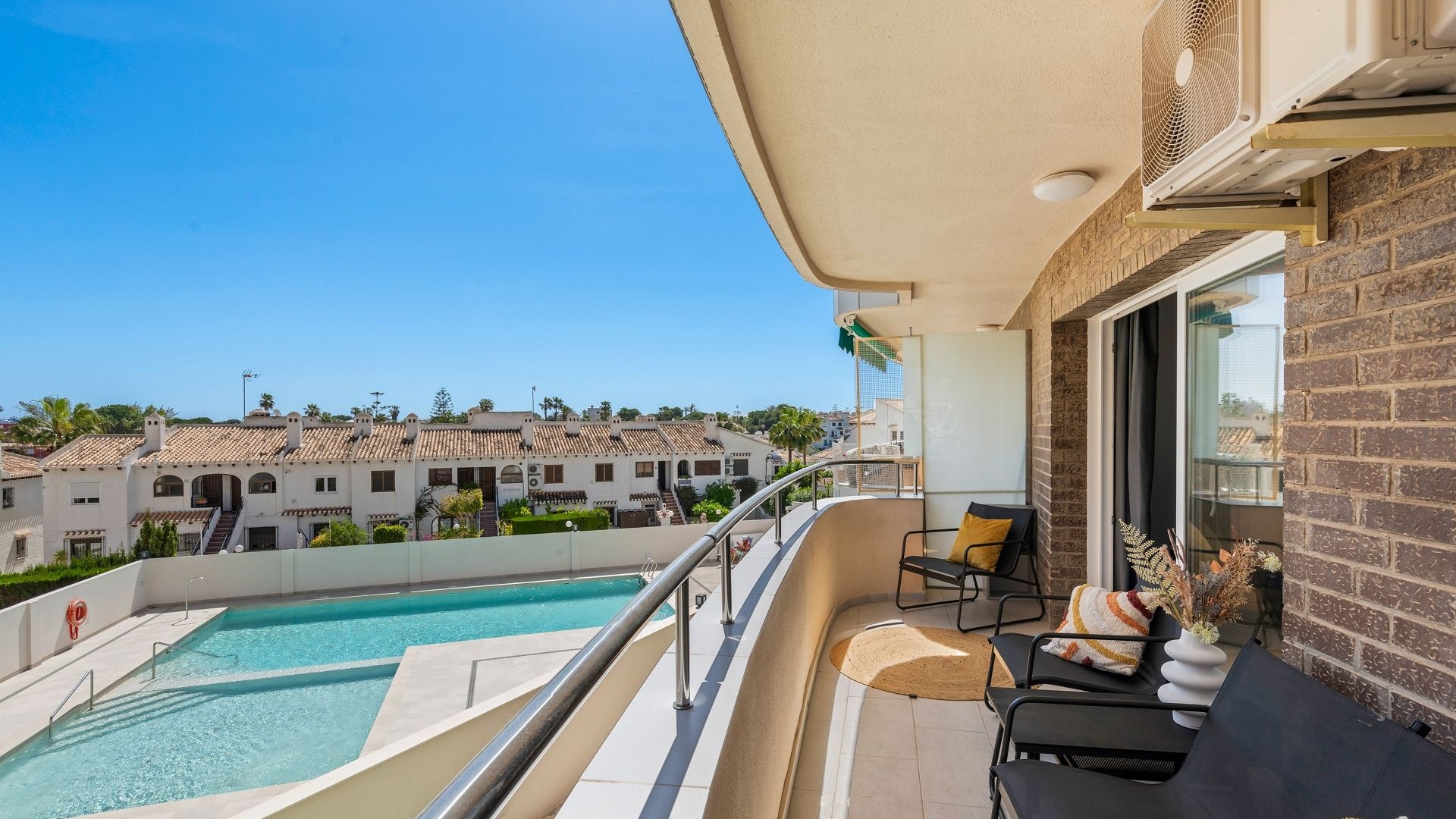 Revente - Appartement -
La Zenia