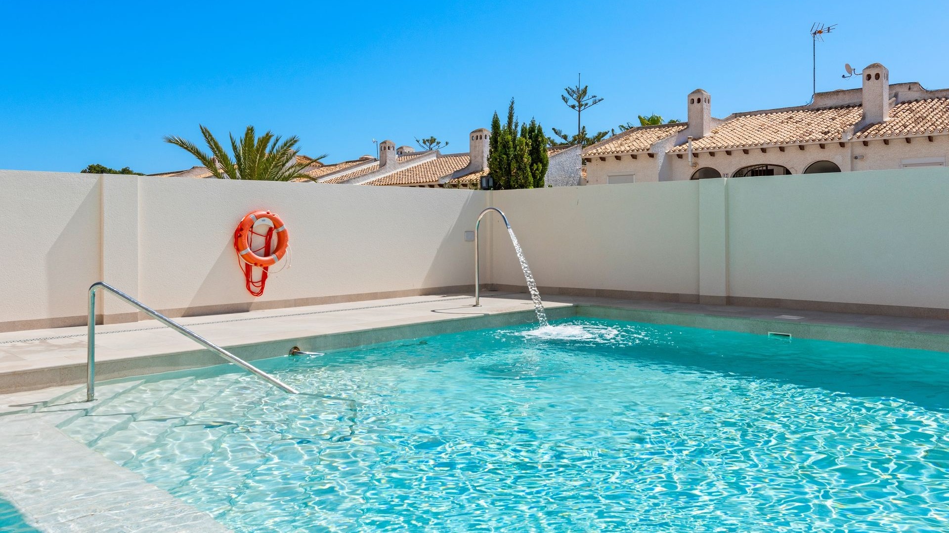 Revente - Appartement -
La Zenia