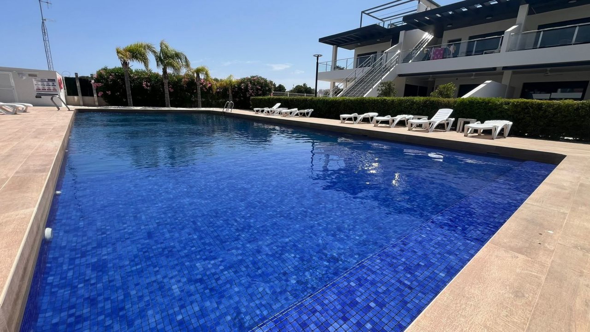 Revente - Appartement -
La Zenia