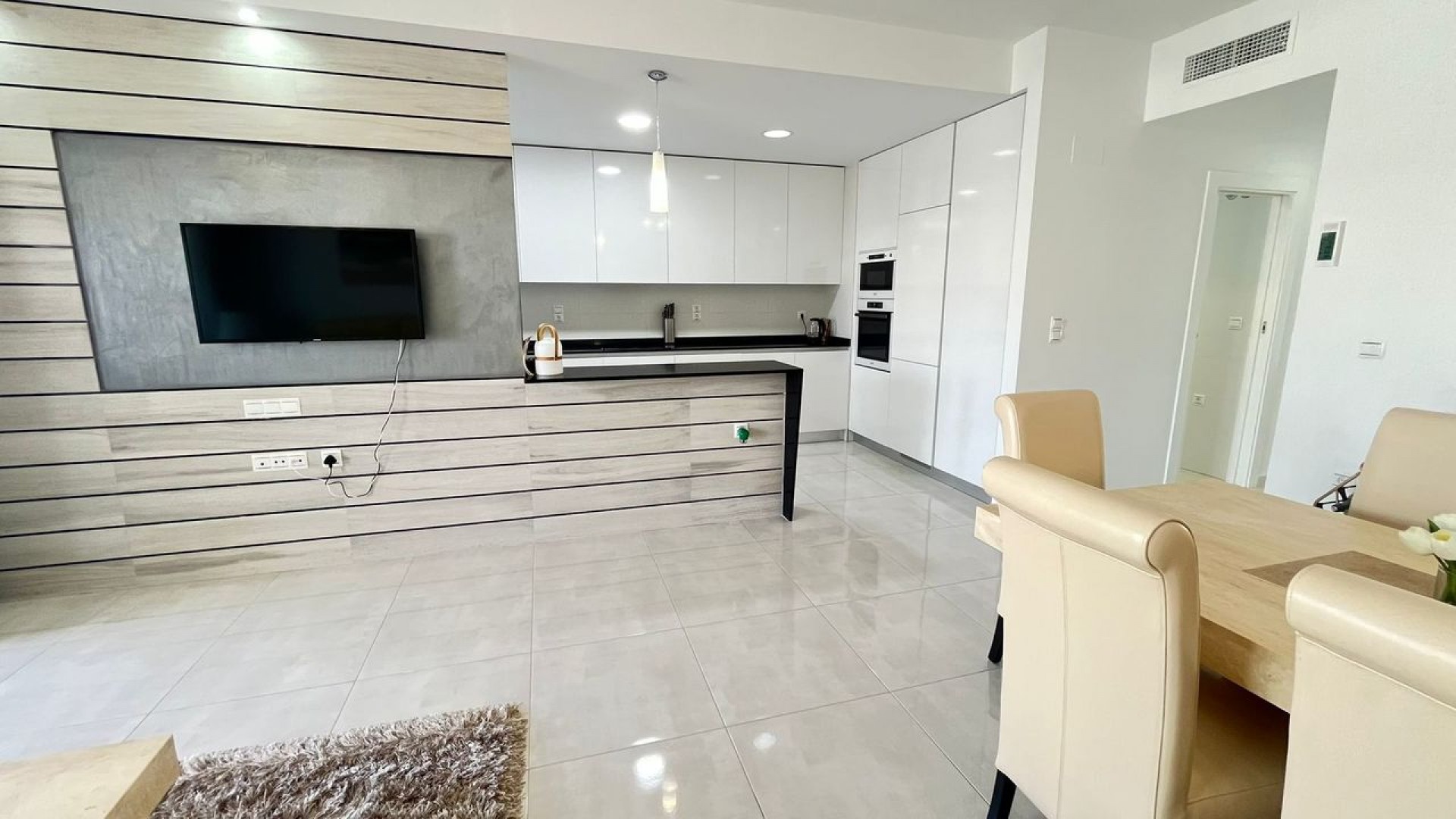 Revente - Appartement -
La Zenia