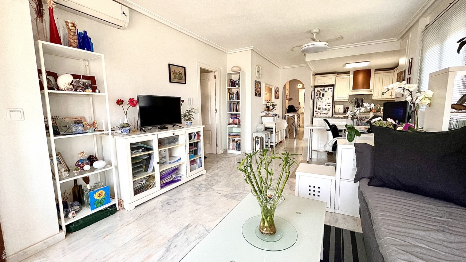 Revente - Appartement -
La Zenia