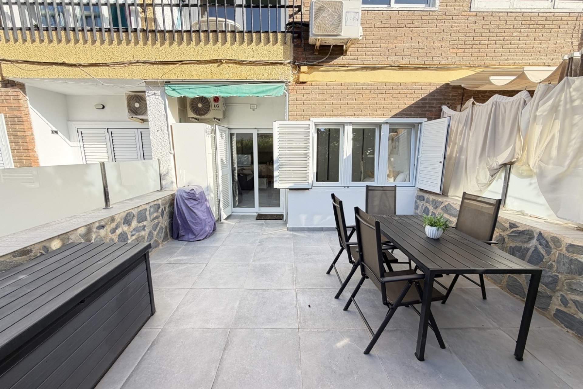 Revente - Appartement -
La Zenia