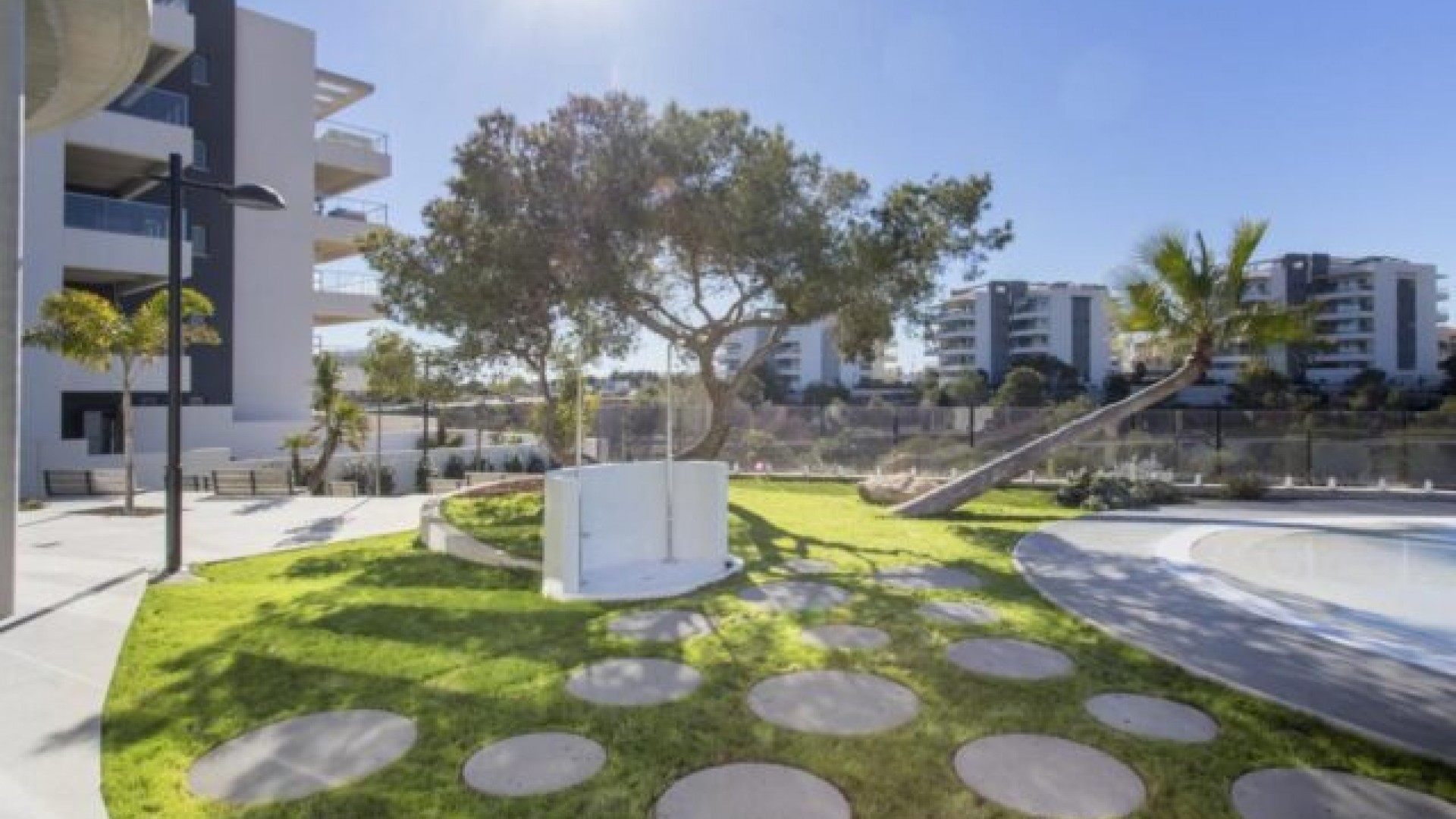 Revente - Appartement -
La Zenia