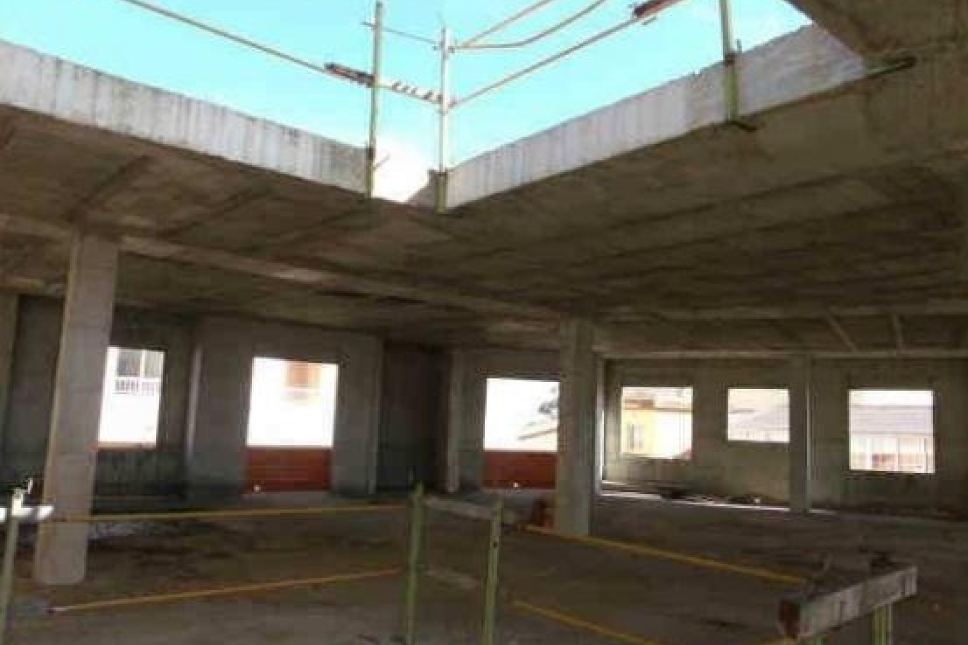 Revente - Appartement -
Los Montesinos - Center