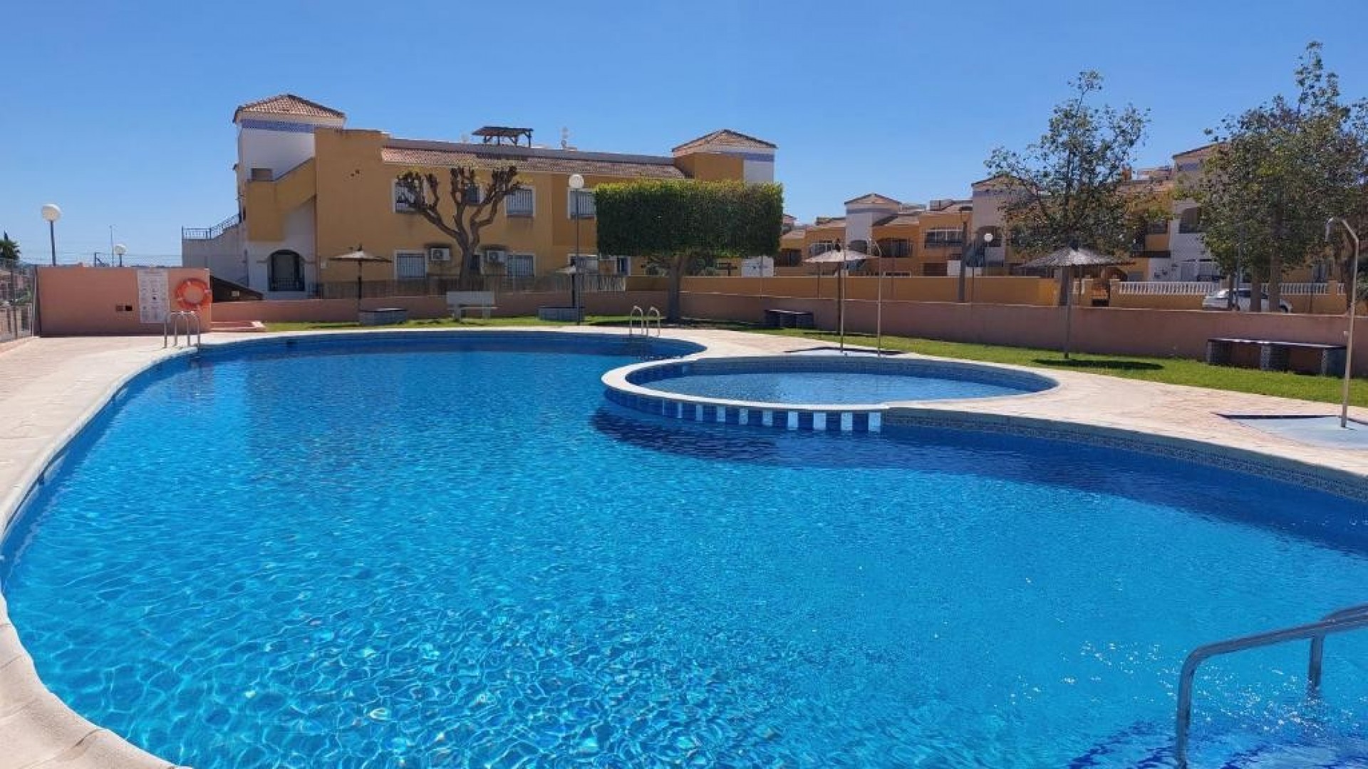 Revente - Appartement -
Los Montesinos - La herrada