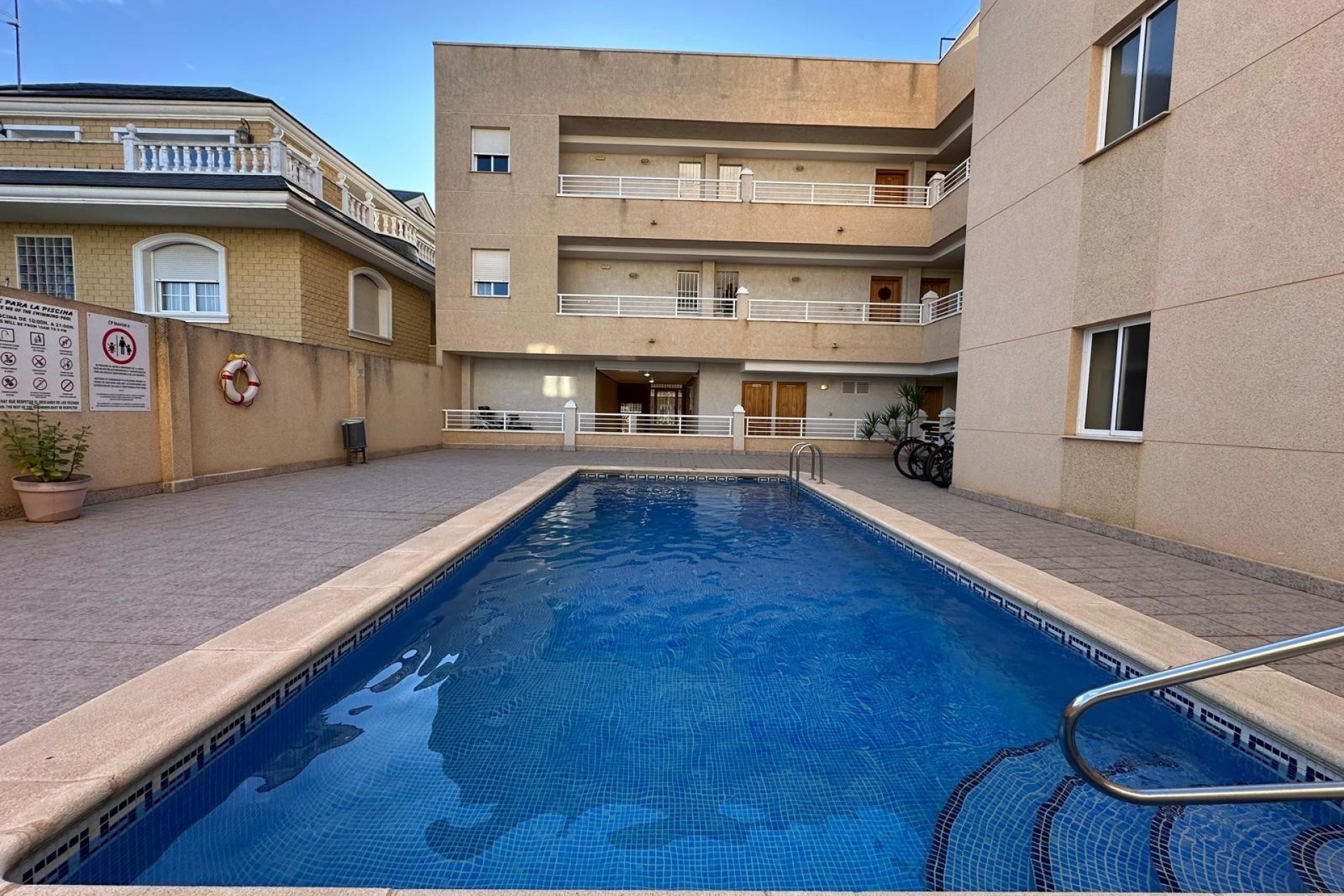 Revente - Appartement -
Los Montesinos