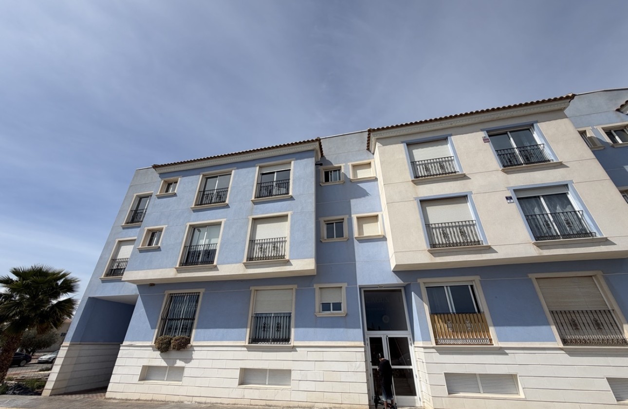 Revente - Appartement -
Los Montesinos