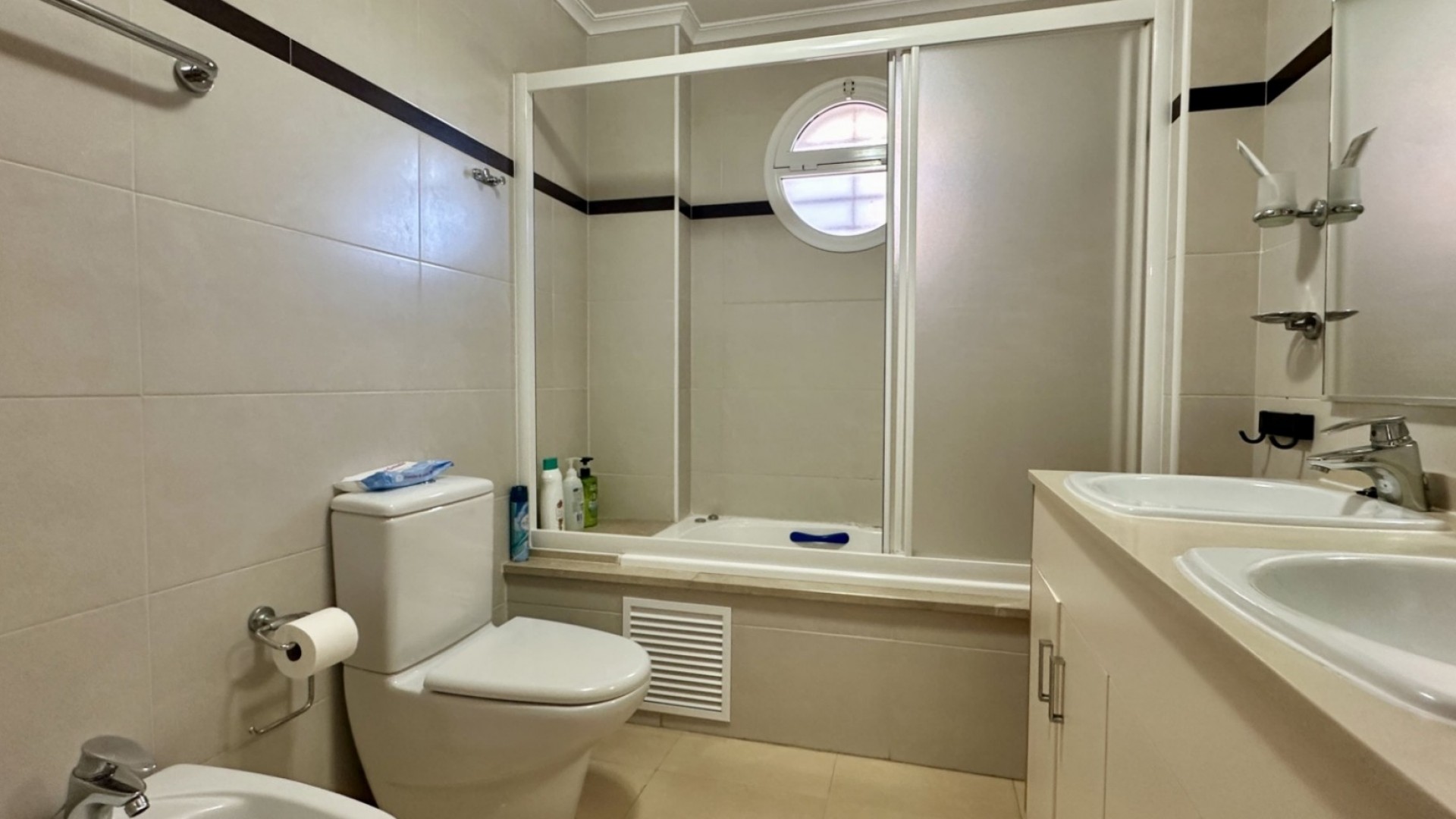 Revente - Appartement -
Mil Palmeras