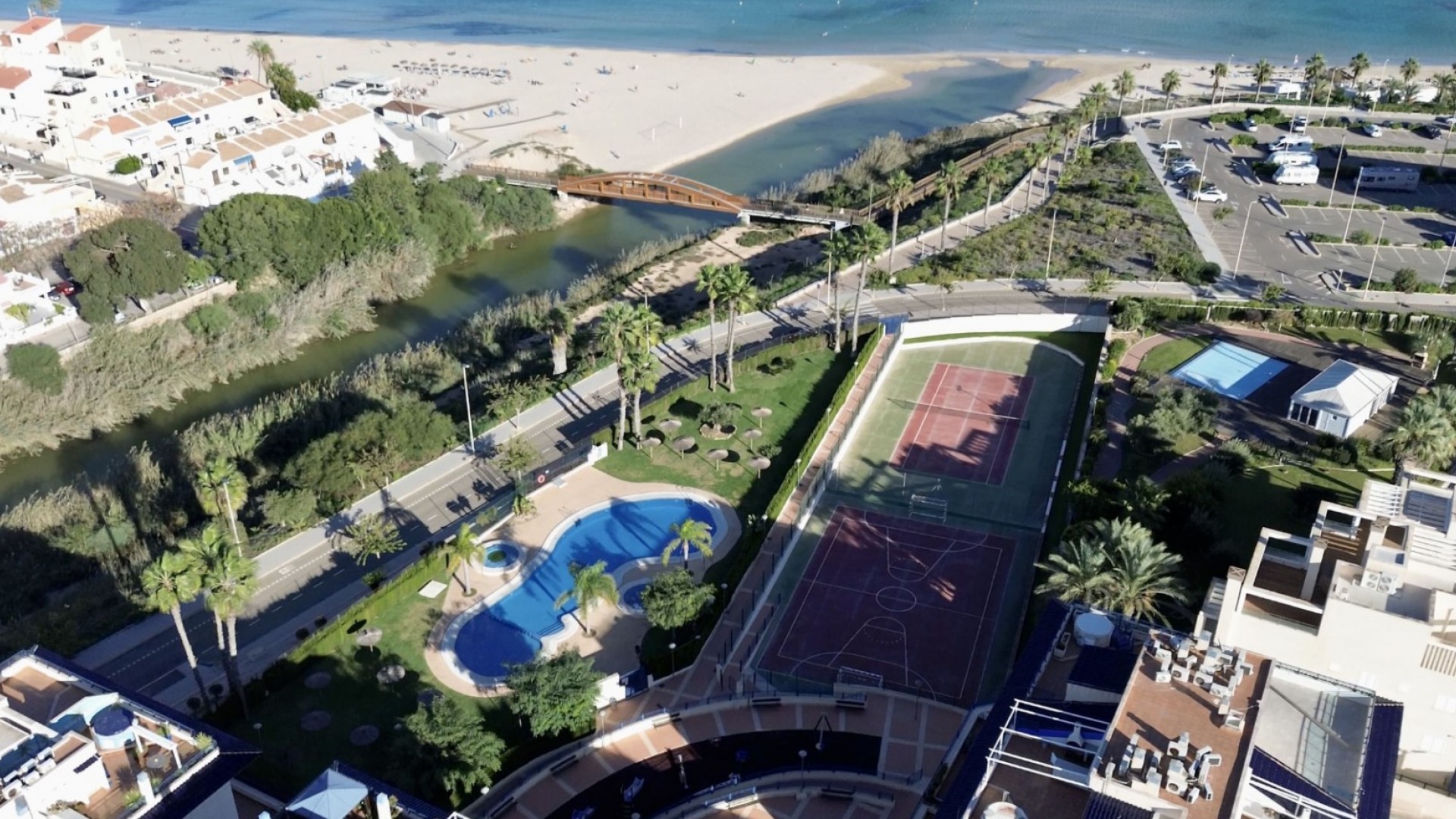 Revente - Appartement -
Mil Palmeras