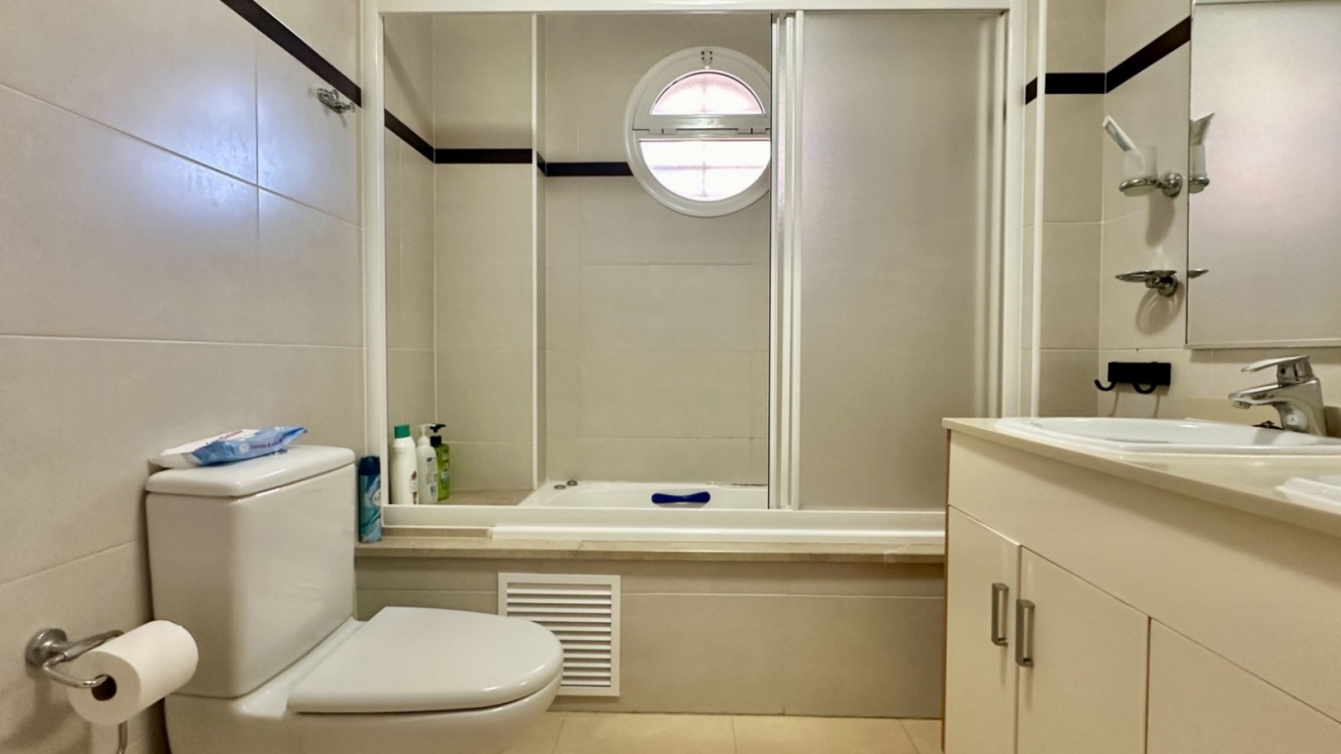 Revente - Appartement -
Mil Palmeras