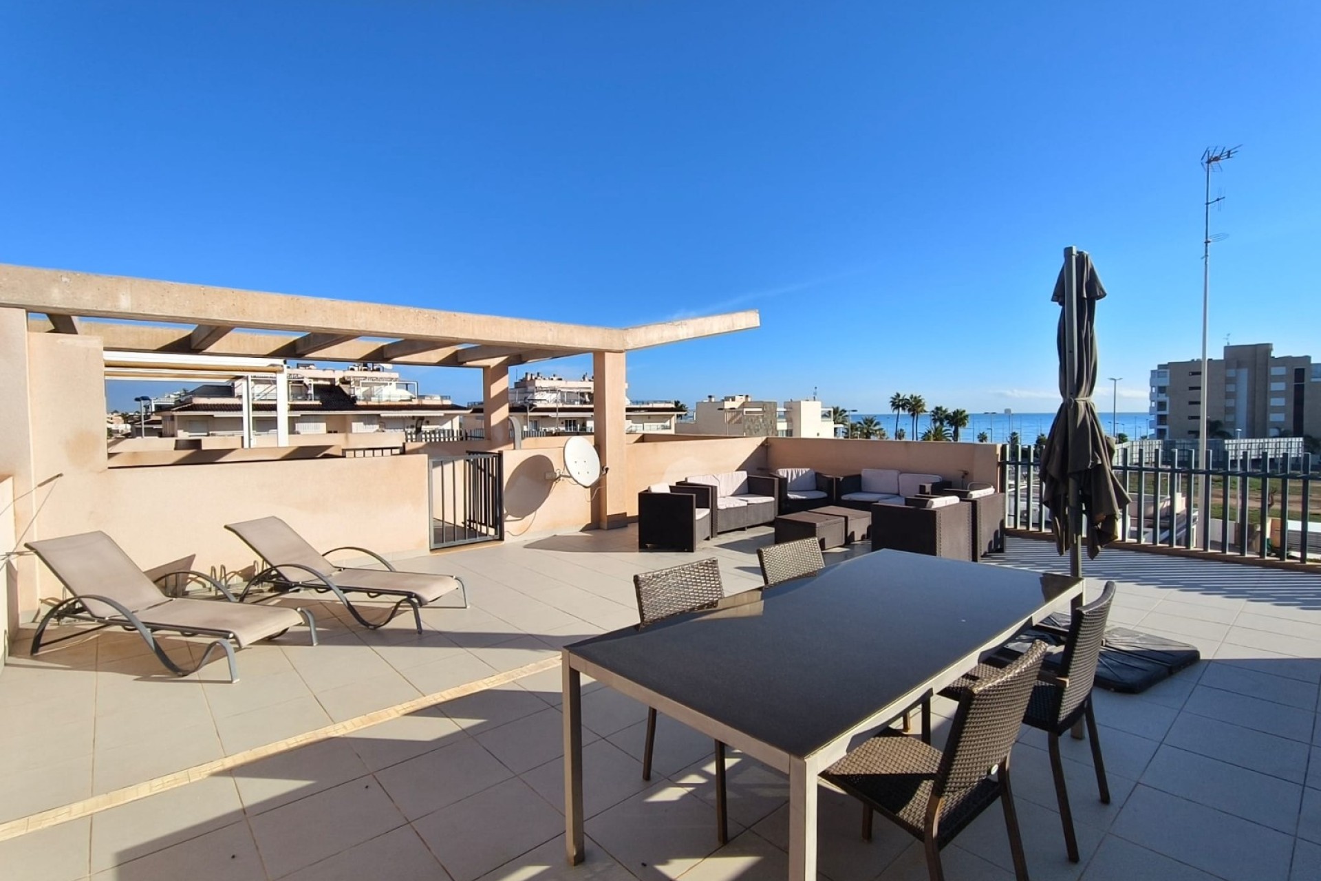 Revente - Appartement -
Mil Palmeras