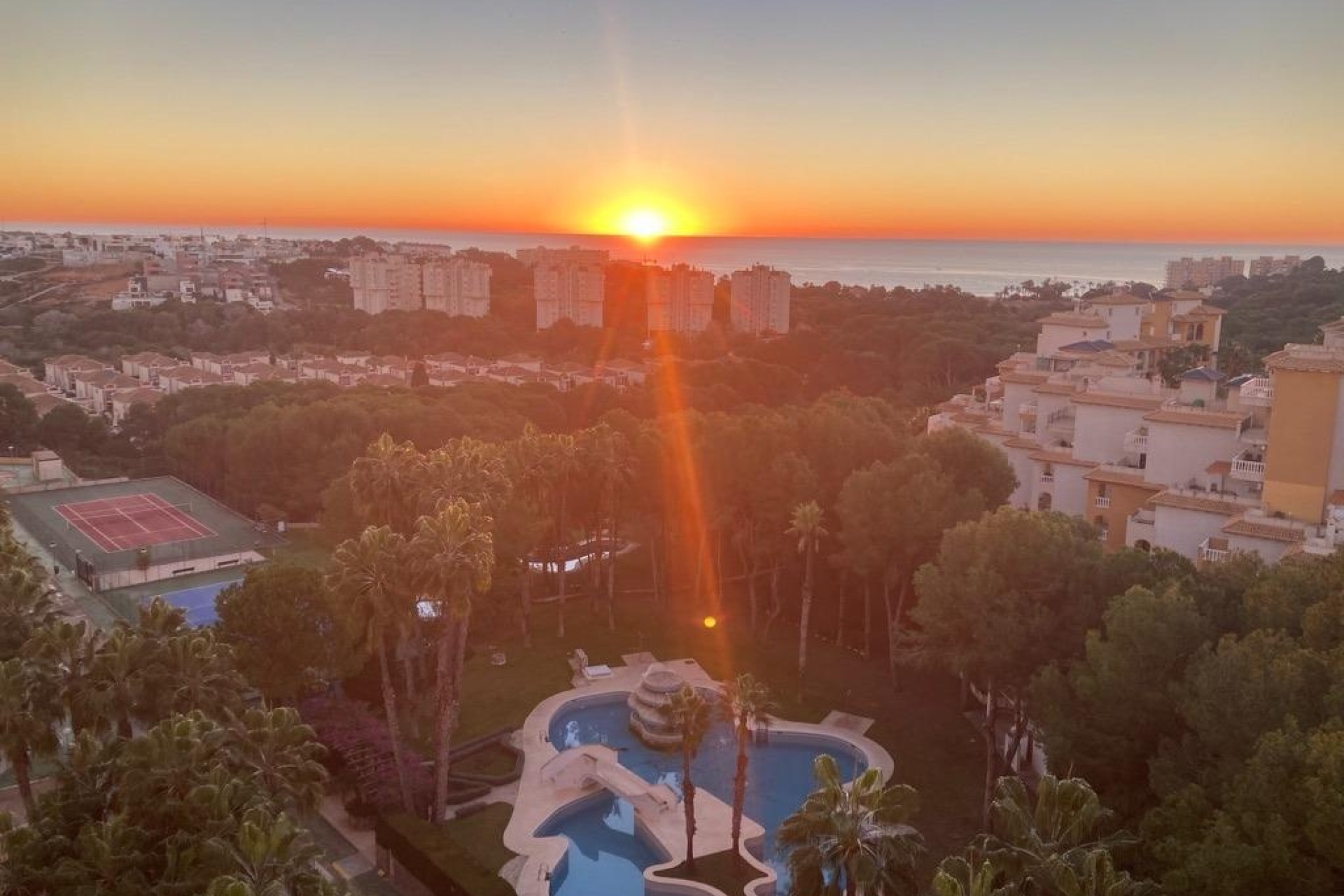 Revente - Appartement -
Orihuela Costa - Altos de Campoamor