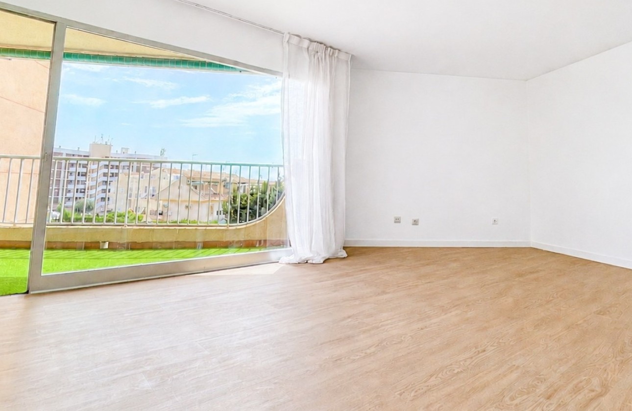 Revente - Appartement -
Orihuela Costa - Cabo Roig