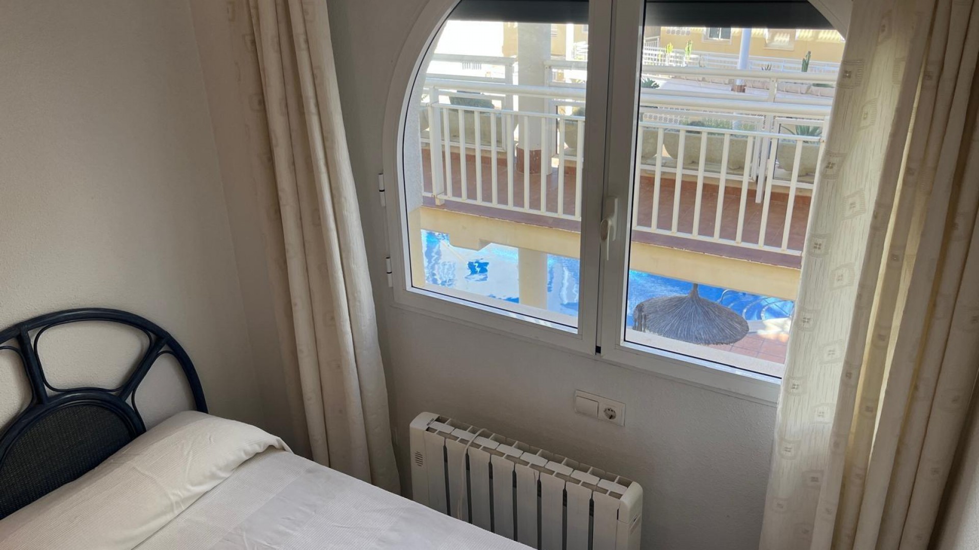 Revente - Appartement -
Orihuela Costa - Campoamor