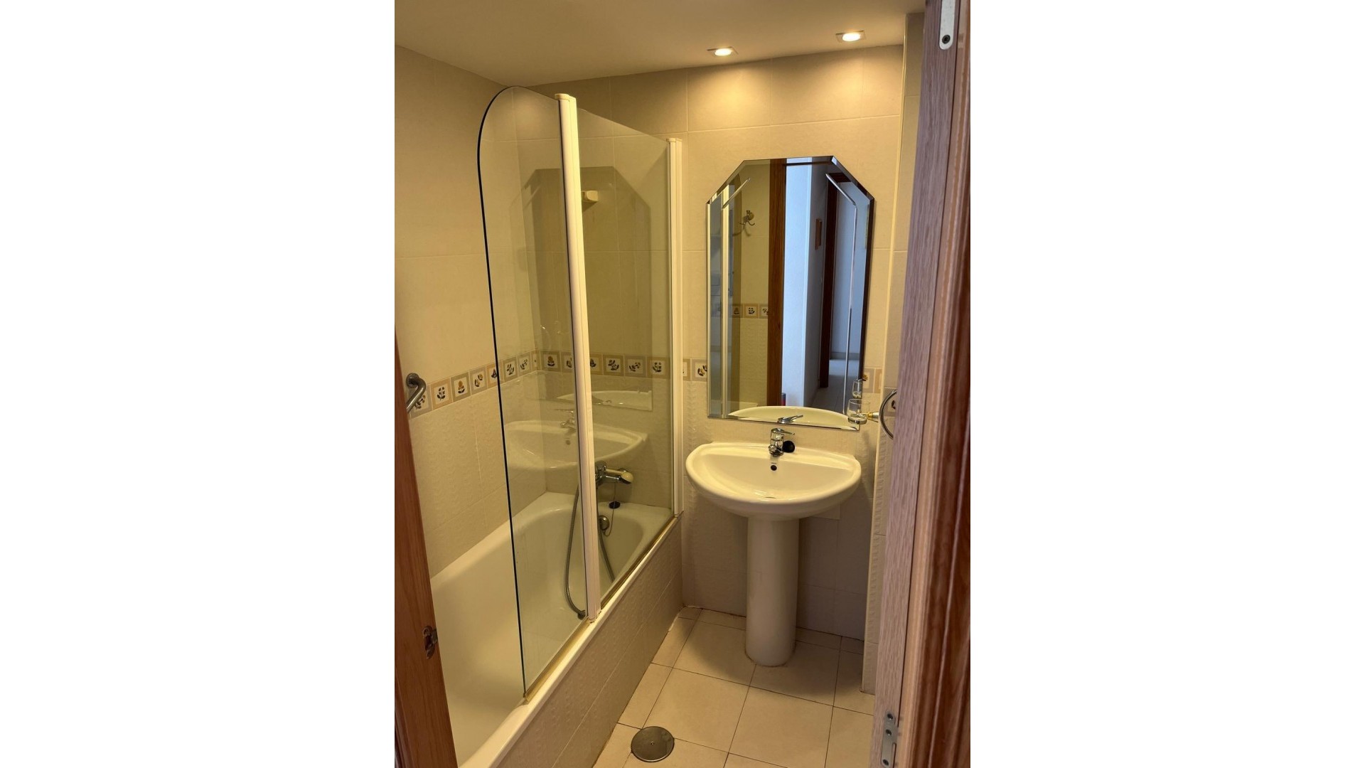 Revente - Appartement -
Orihuela Costa - Campoamor