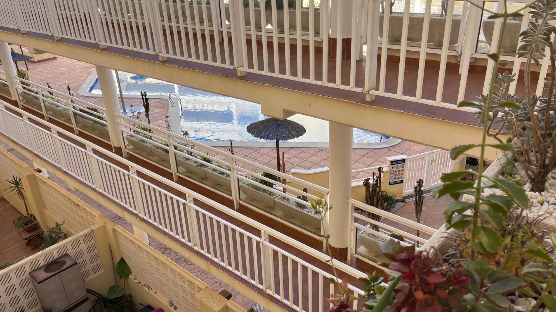 Revente - Appartement -
Orihuela Costa - Campoamor