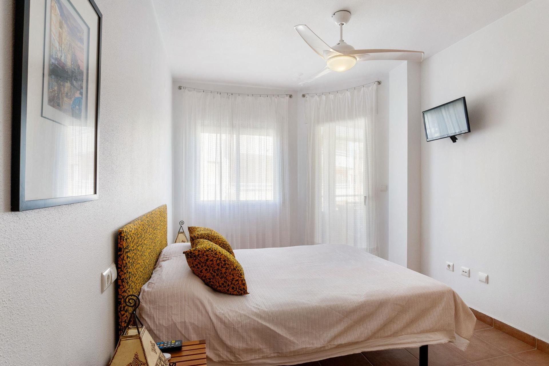 Revente - Appartement -
Orihuela Costa - Campoamor