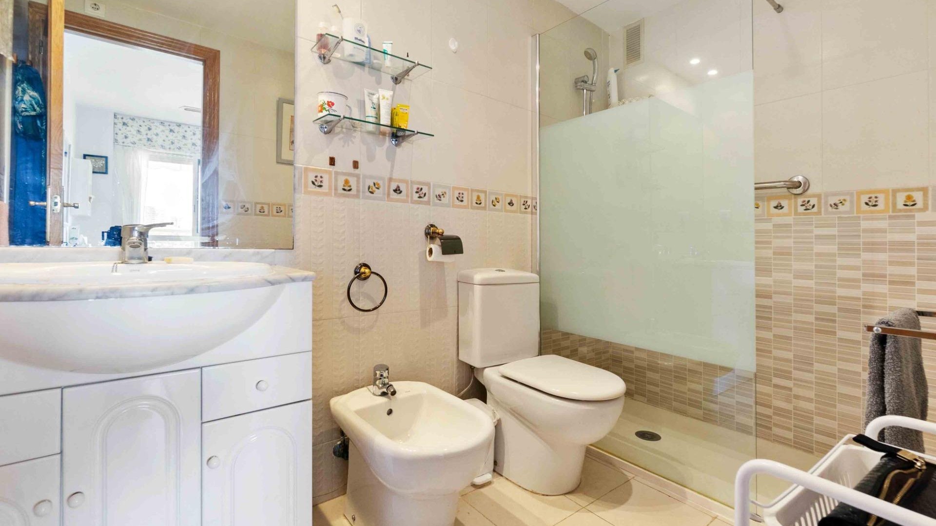 Revente - Appartement -
Orihuela Costa - Campoamor