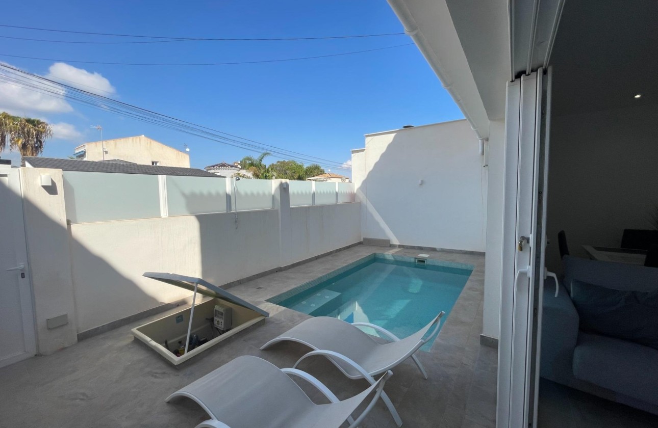 Revente - Appartement -
Orihuela Costa - La Regia