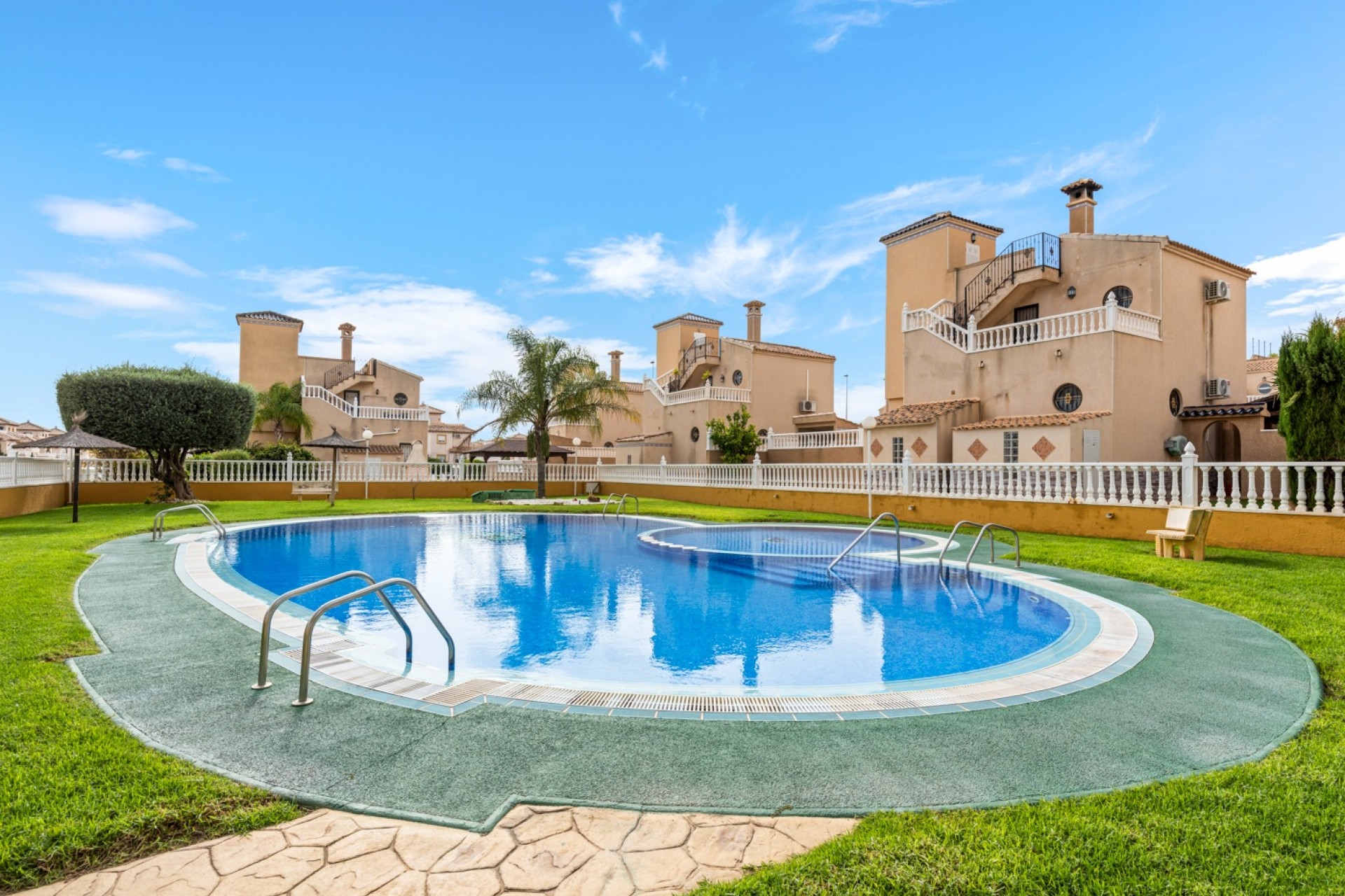 Revente - Appartement -
Orihuela Costa - Lomas de Cabo Roig