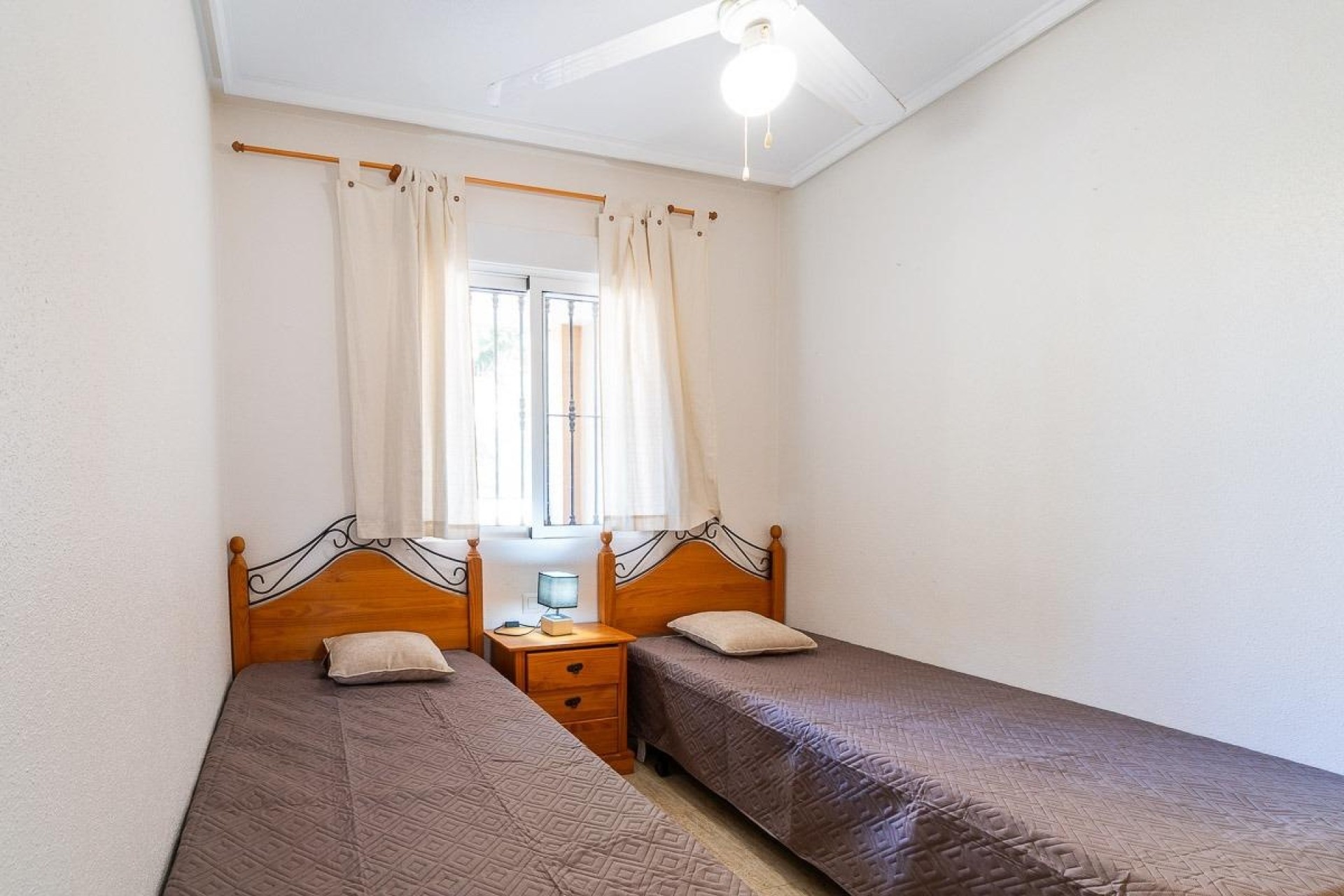 Revente - Appartement -
Orihuela Costa - Los Almendros-La Florida