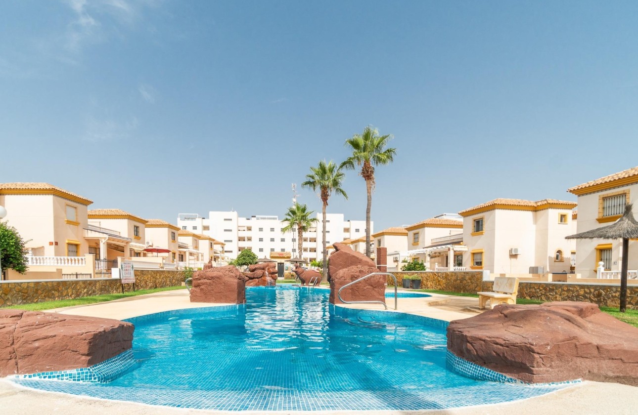 Revente - Appartement -
Orihuela Costa - Los Dolses