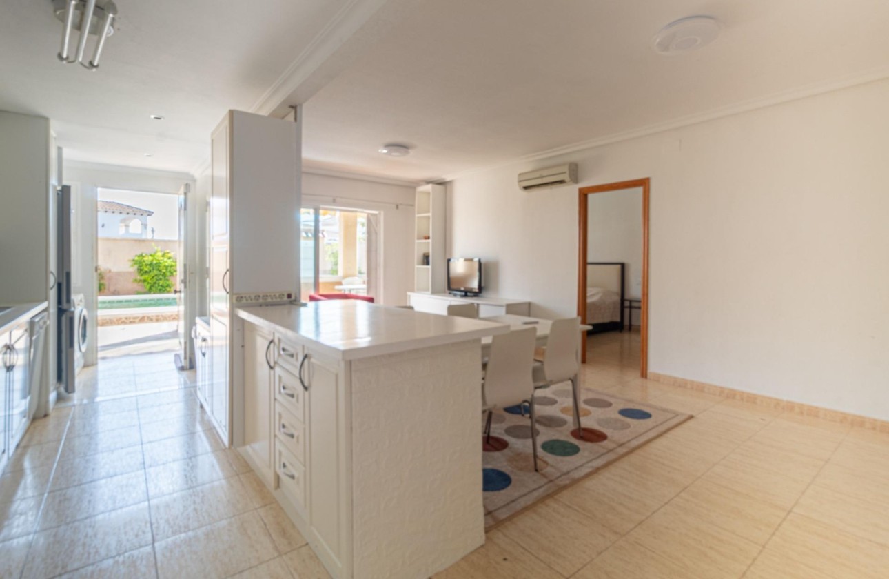 Revente - Appartement -
Orihuela Costa - Punta Prima
