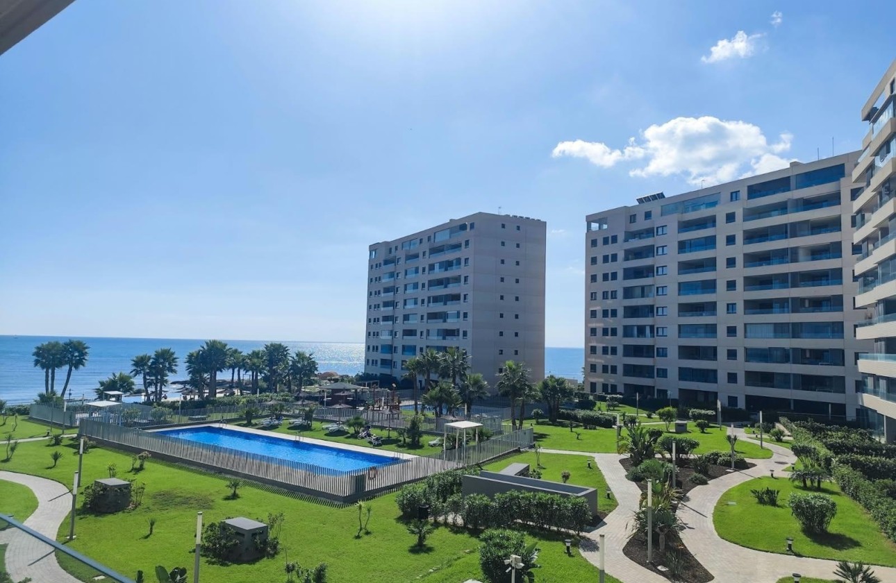 Revente - Appartement -
Orihuela Costa - Punta Prima