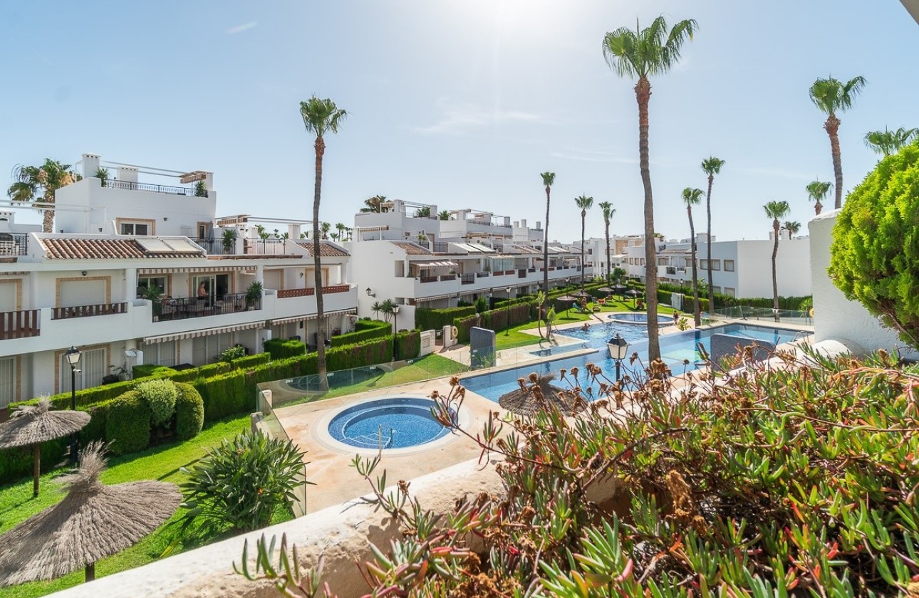 Revente - Appartement -
Orihuela Costa - Villamartín