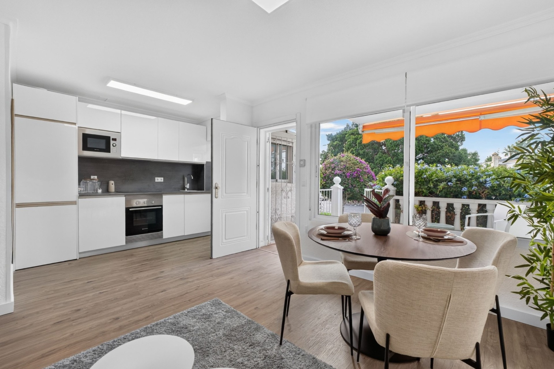 Revente - Appartement -
Orihuela Costa - Villamartin