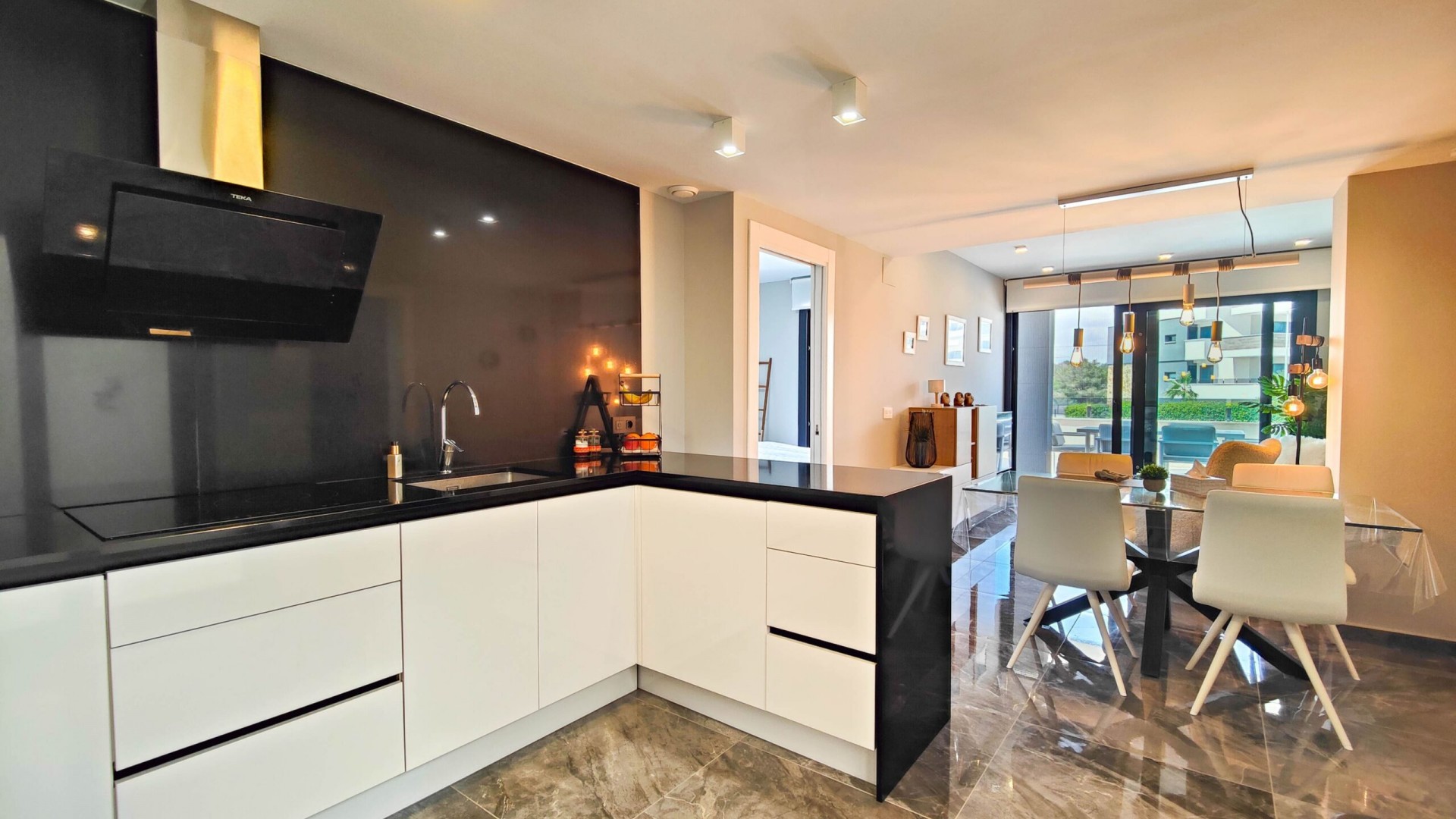 Revente - Appartement -
Orihuela Costa