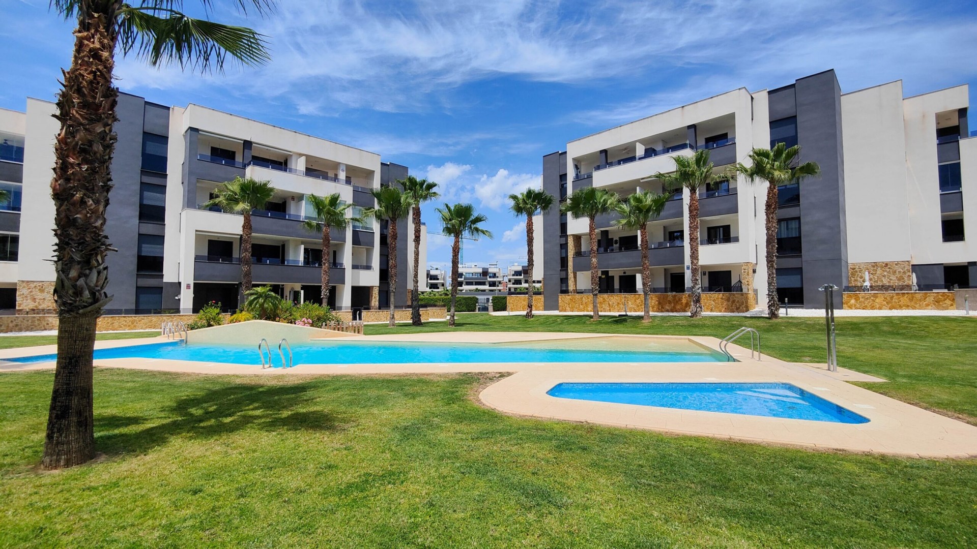 Revente - Appartement -
Orihuela Costa