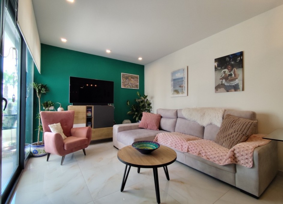 Revente - Appartement -
Orihuela Costa