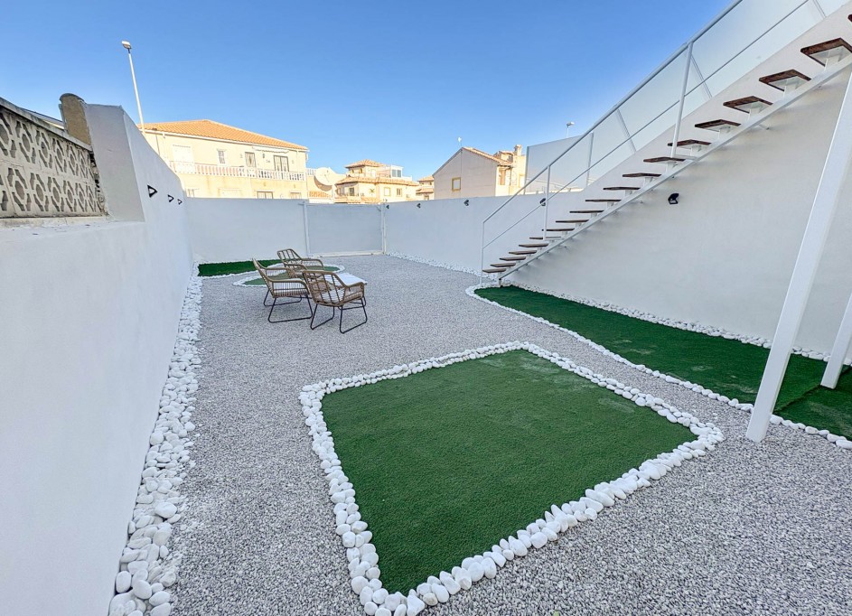 Revente - Appartement -
Orihuela Costa