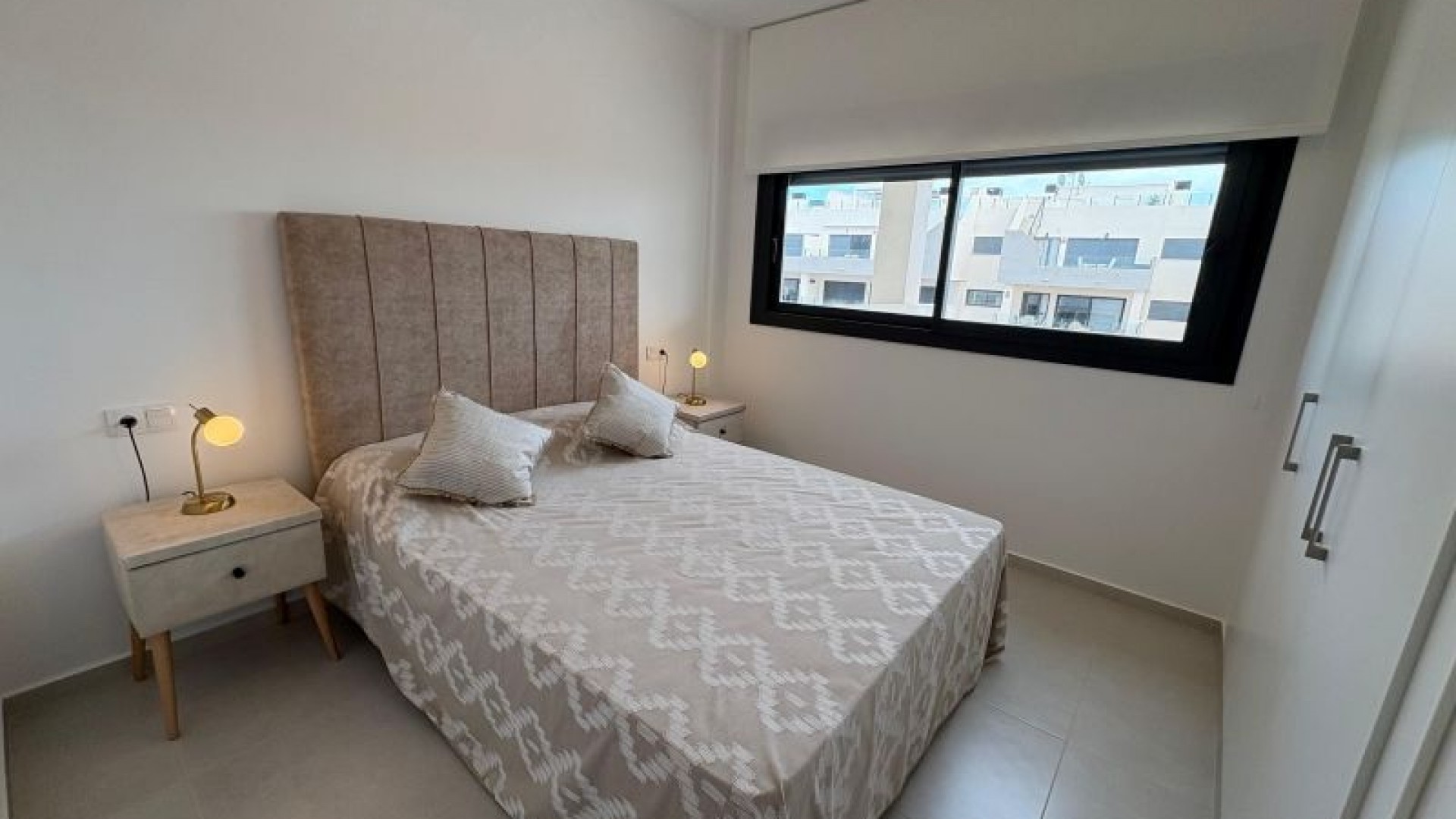 Revente - Appartement -
Orihuela Costa