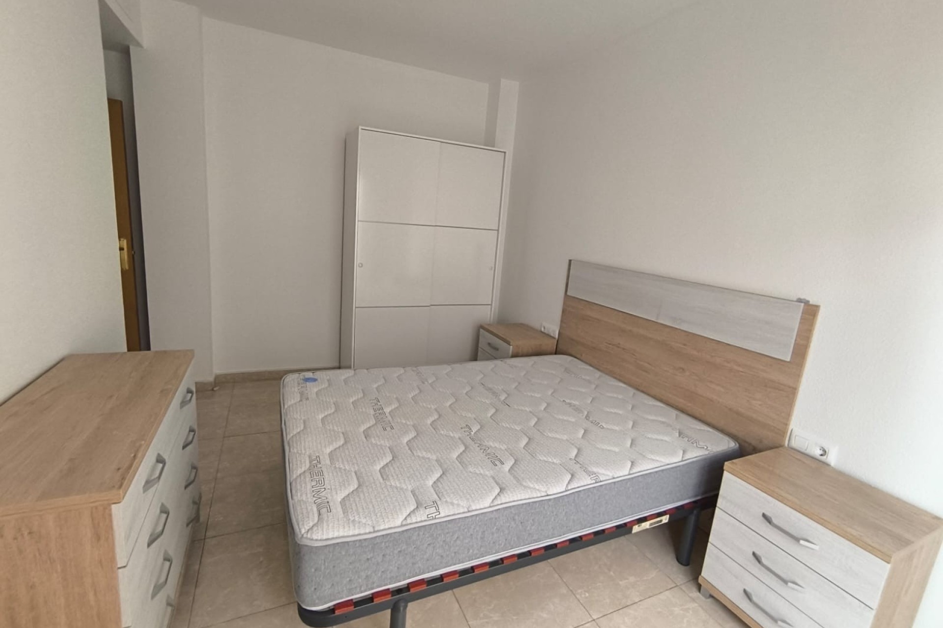 Revente - Appartement -
Pinoso - Inland