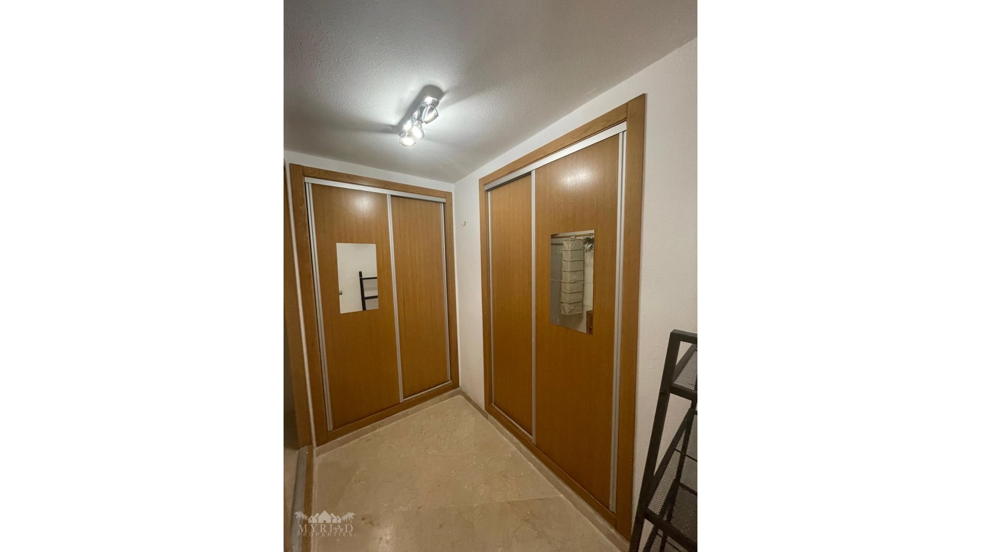 Revente - Appartement -
Pinoso - Pinoso Alicante