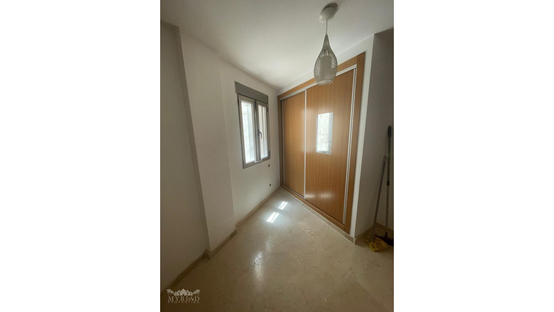 Revente - Appartement -
Pinoso - Pinoso Alicante