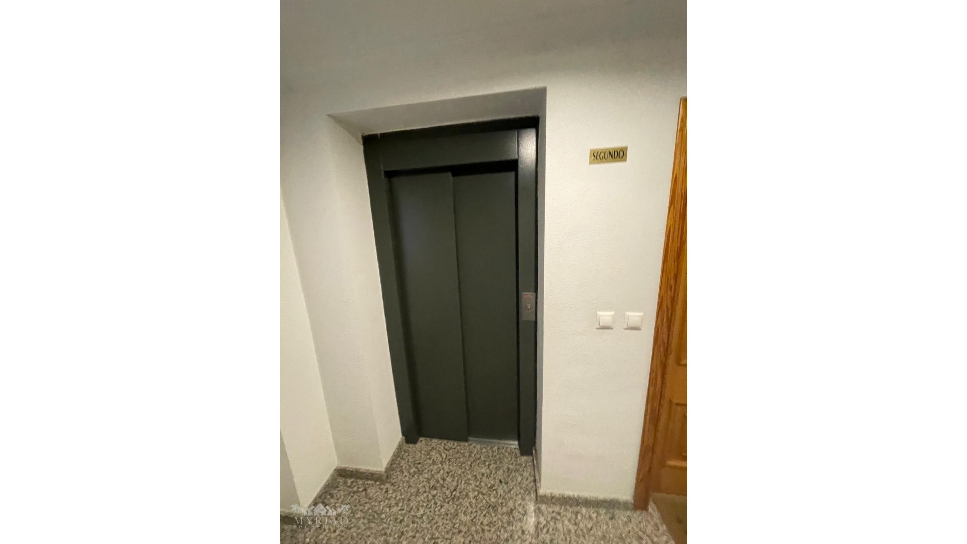 Revente - Appartement -
Pinoso - Pinoso Alicante