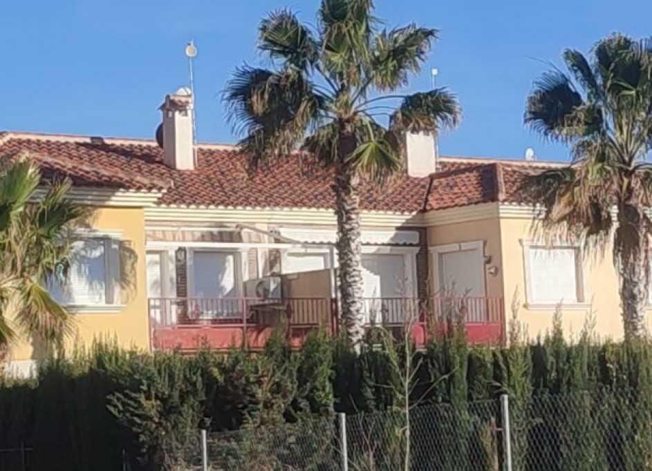 Revente - Appartement -
Pinoso