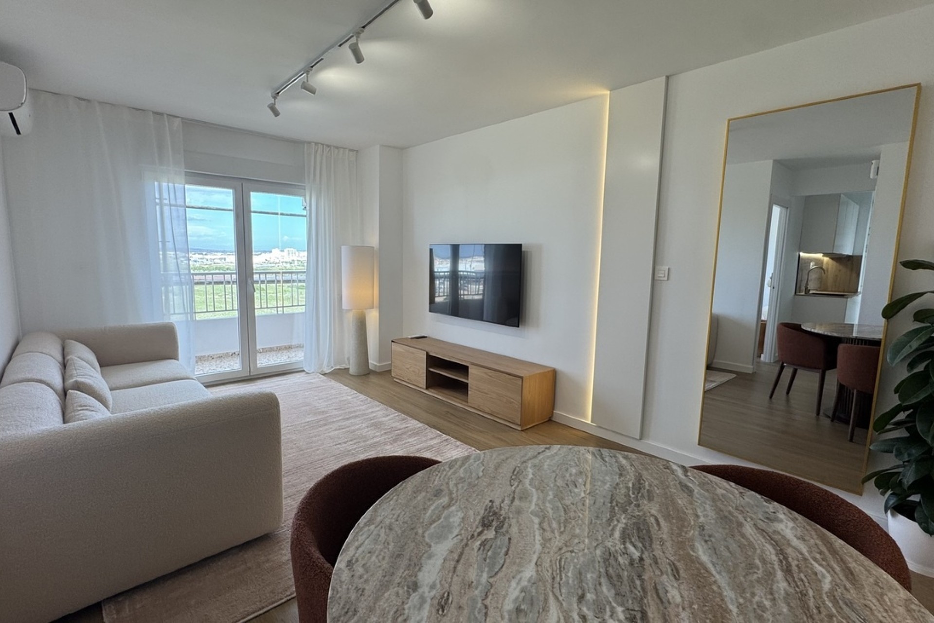 Revente - Appartement -
Punta Prima - Costa Blanca