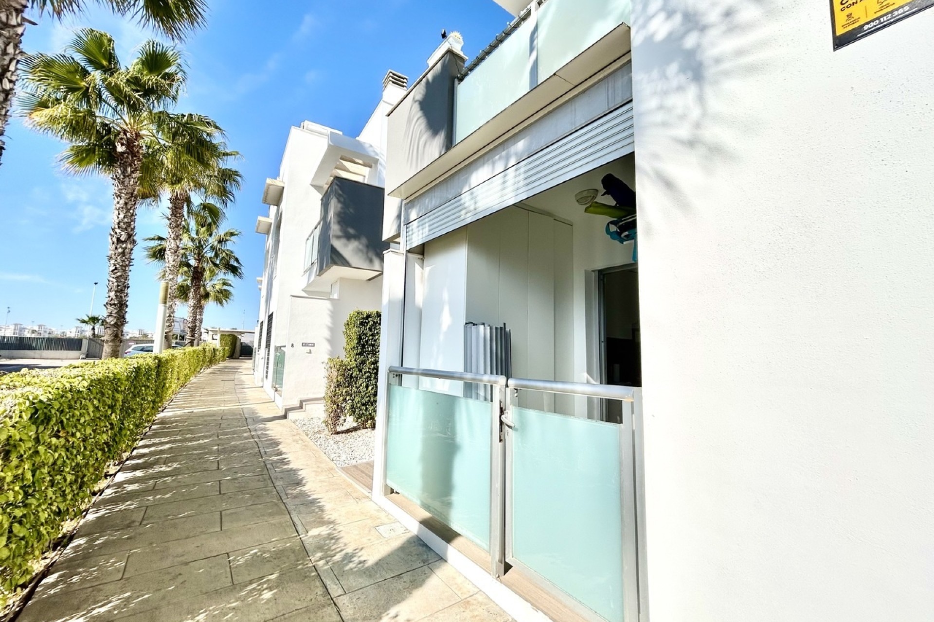 Revente - Appartement -
Punta Prima - Costa Blanca